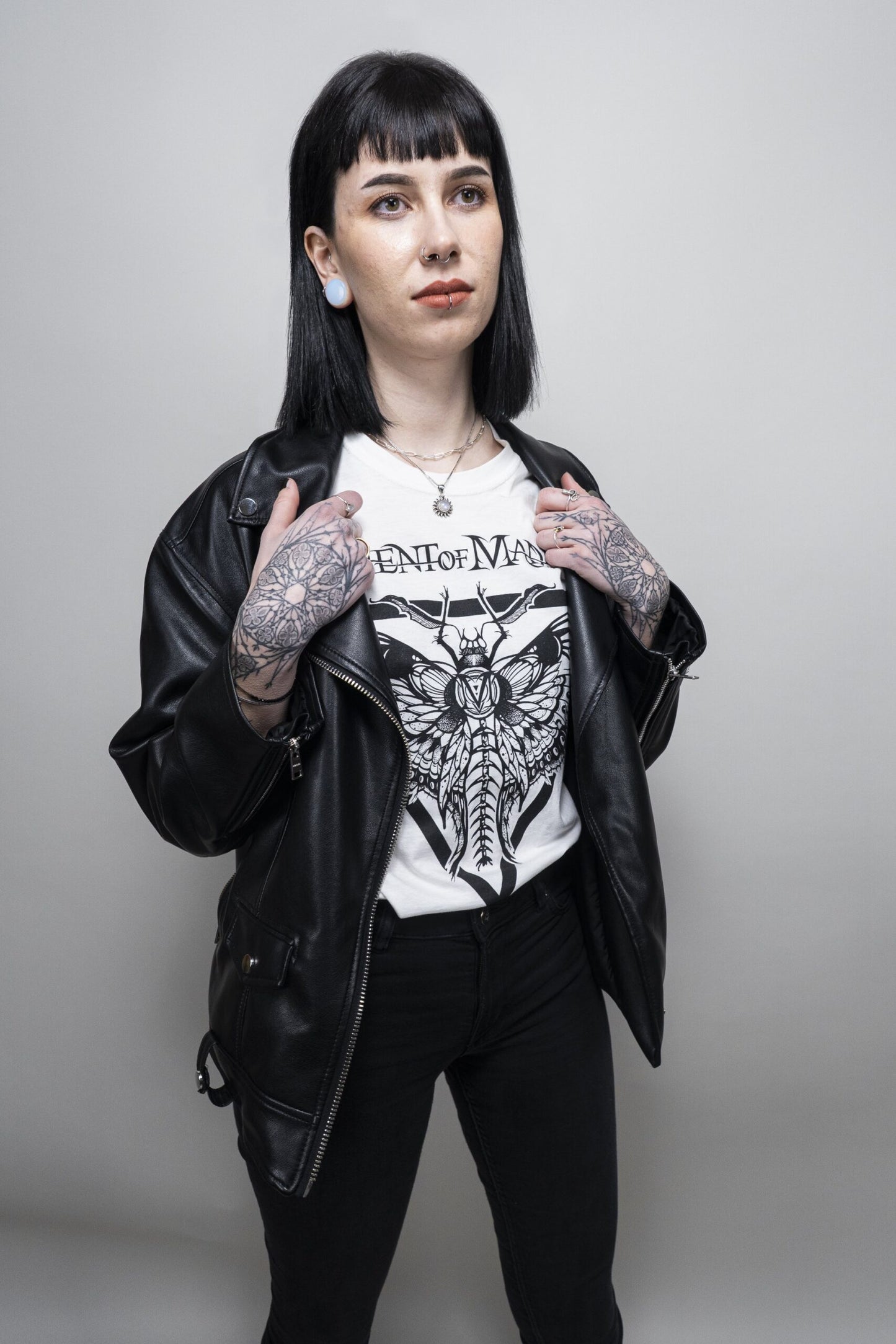 MOTH SHIRT WHITE